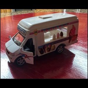 Kinsfun Icecream Truck toy car